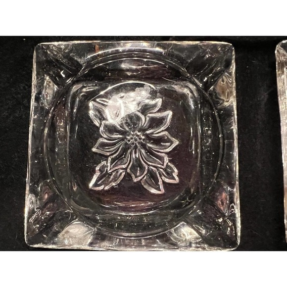 Square Glass Ashtrays - set of four - Picture 6 of 10